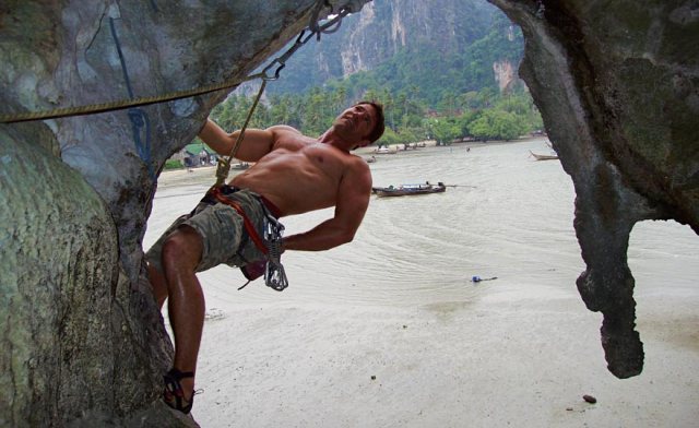 Hanging Around: Steve Backshall prepares to escape further questioning from this blogger (Photo: http://www.stevebackshall.com/) 